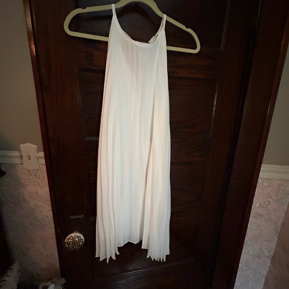 Elegant White Mini Dress